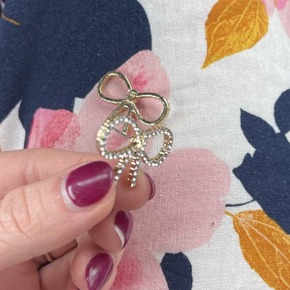 (2) pairs of gold plated SUGARFIX earrings - Picture 7 of 8